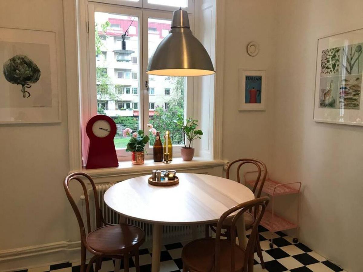 Artistic And Light 2 In Sofo 65sqm Lägenhet *